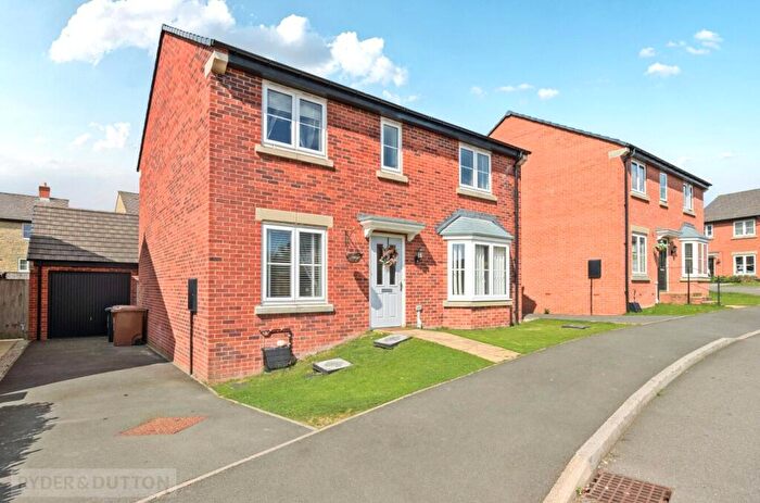 4 Bedroom Detached House For Sale In Hawthorn Drive, Glossop, Derbyshire, SK13