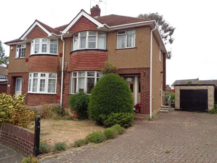 3 Bedroom Semi Detached House To Rent In Stanwell Gardens, Stanwell, Staines-Upon-Thames, Surrey, TW19