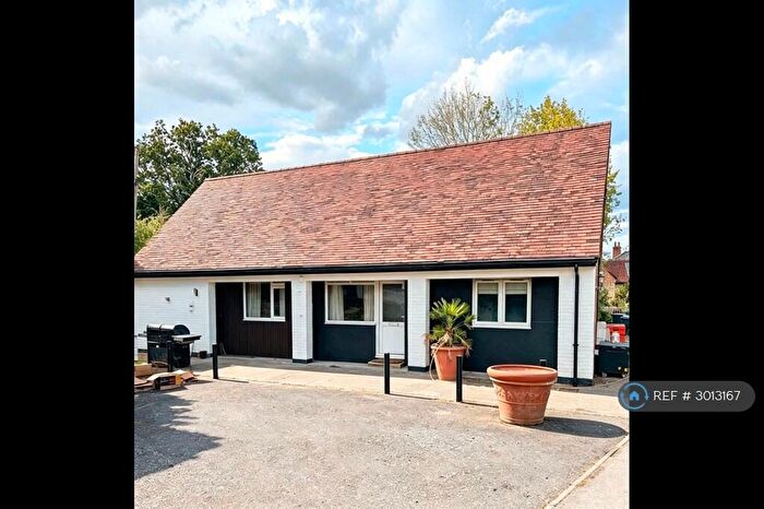 2 Bedroom Bungalow To Rent In Forest Road, Wokingham, RG40
