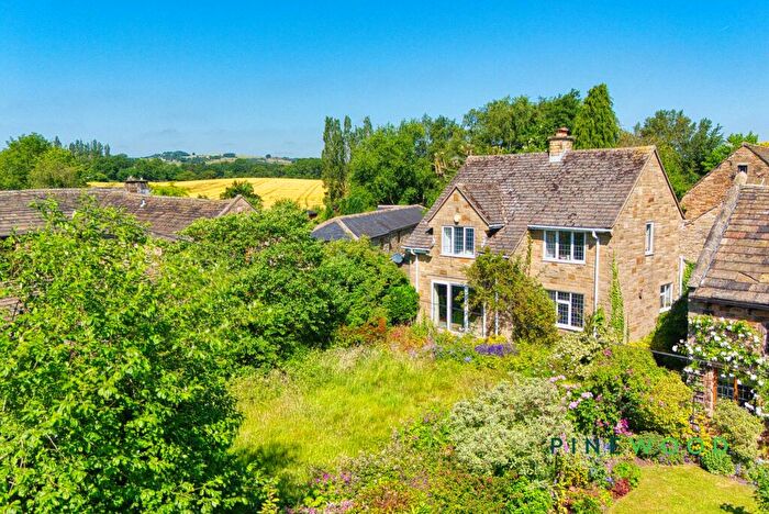 2 Bedroom Detached House For Sale In Main Road, Cutthorpe, S42