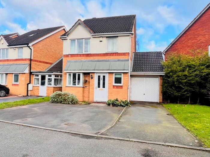 3 Bedroom Detached House To Rent In Dudley Road East, Oldbury, B69