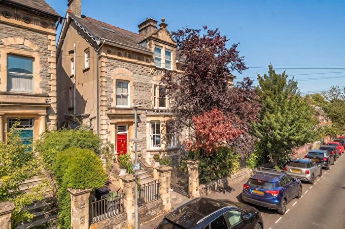 7 Bedroom Semi-Detached House For Sale In St. Marks Road, Salisbury, SP1