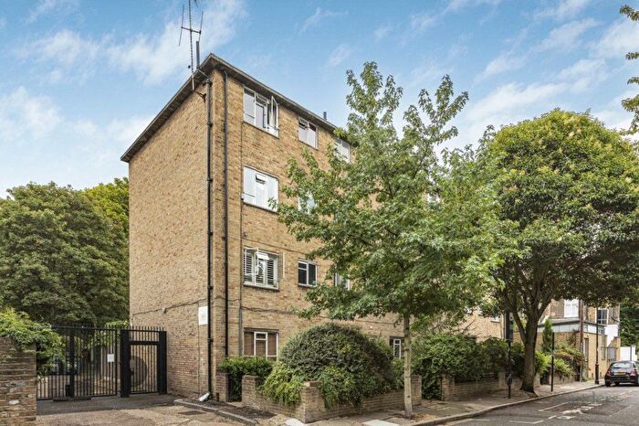 1 Bedroom Flat For Sale In Yeate Street, Islington, London, N1