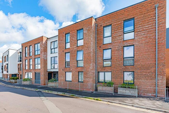 2 Bedroom Flat To Rent In Stafford Street - Bedminster, BS3