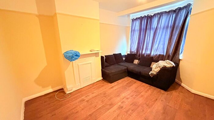 3 Bedroom Terraced House To Rent In Whitefriars Avenue, Harrow Weald, HA3