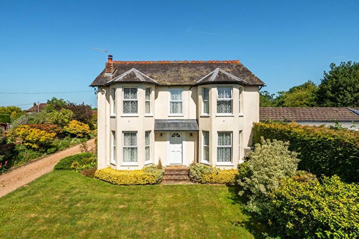 4 Bedroom Semi Detached House For Sale In Godstone Road, Lingfield, RH7