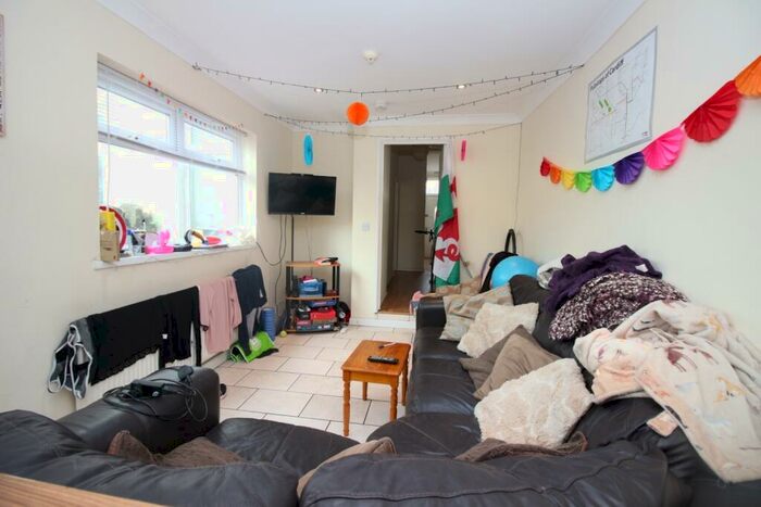 6 Bedroom Terraced House To Rent In Minny Street, Cathays, CF24