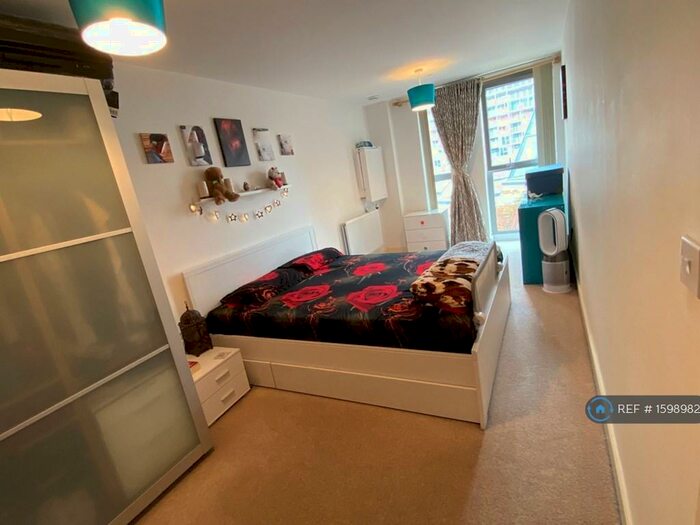 2 Bedroom Flat To Rent In Sienna Alto, London, SE13