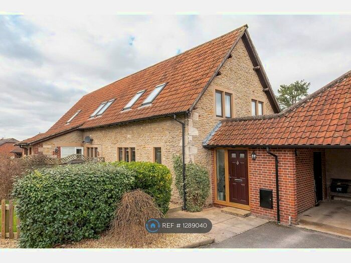 3 Bedroom Semi-Detached House To Rent In Dymott Square, Hilperton, Trowbridge BA14