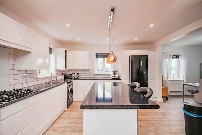 4 Bedroom Detached House For Sale In Rhodfar Ceffyl, Carway, Kidwelly, Carmarthenshire, SA17