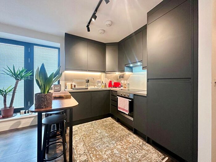 2 Bedroom Apartment To Rent In Denmark Place, Tring, HP23