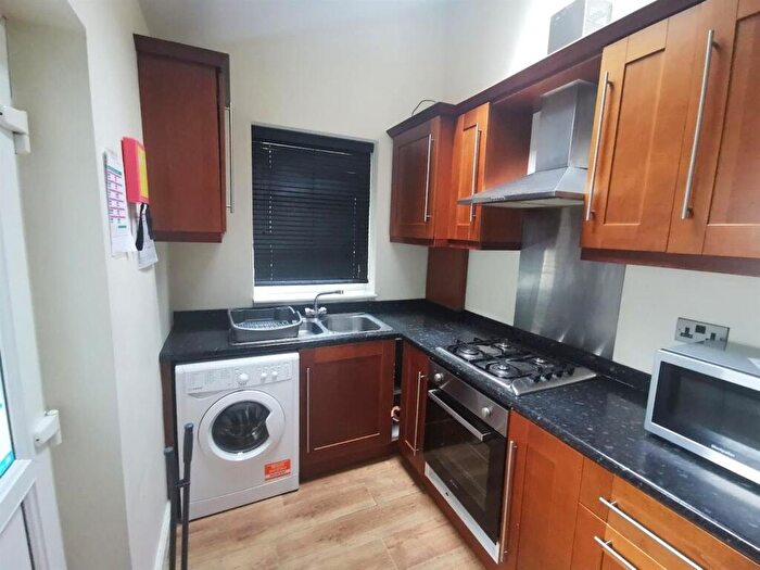 3 Bedroom Terraced House To Rent In Shoreham Street, S2