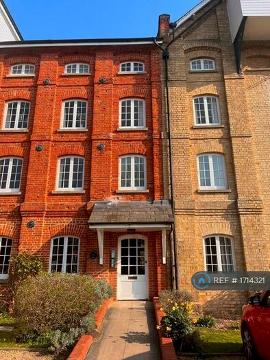 1 Bedroom Flat To Rent In Newmarket Road, Great Chesterford, Saffron Walden, CB10