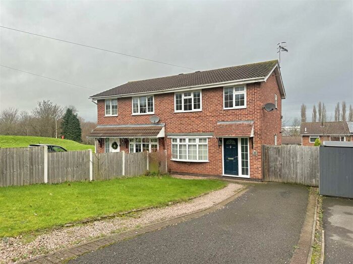 3 Bedroom Semi-Detached House To Rent In Queensway, Castle Donington, Derby, DE74