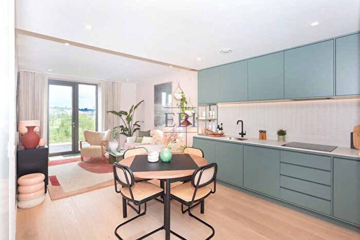 1 Bedroom Flat To Rent In Parkview Avenue, London, NW2