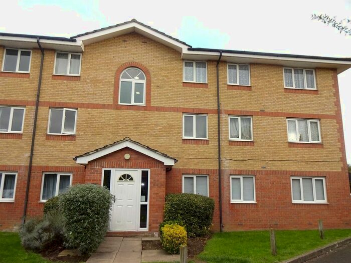 2 Bedroom Flat To Rent In Bentley Drive, Church Langley, Harlow, CM17