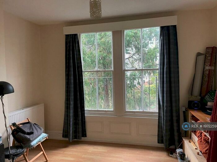 1 Bedroom Flat To Rent In Springfield Road, Brighton, BN1