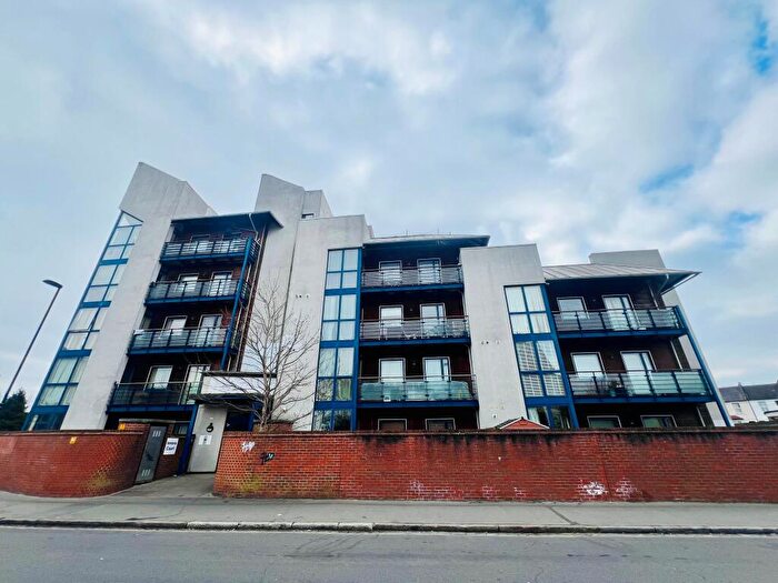 2 Bedroom Flat To Rent In Innova Court, Leslie Park Road, Croydon, CR0