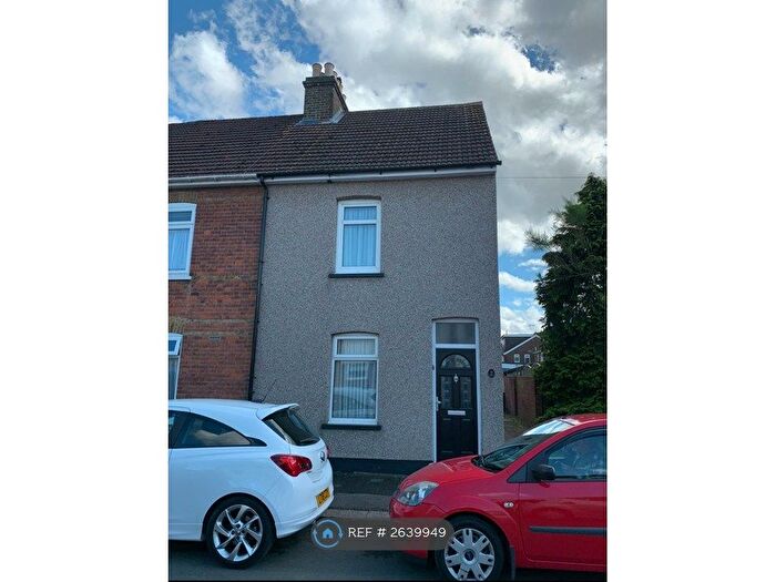 3 Bedroom End Terrace House To Rent In Dewhurst Road, Cheshunt, EN8