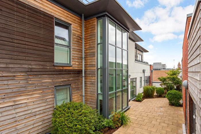 1 Bedroom Flat To Rent In Park Way Newbury, RG14