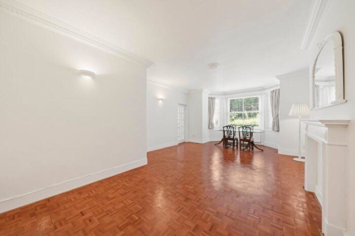 2 Bedroom Property To Rent In Belsize Park Gardens, South Hampstead, NW3