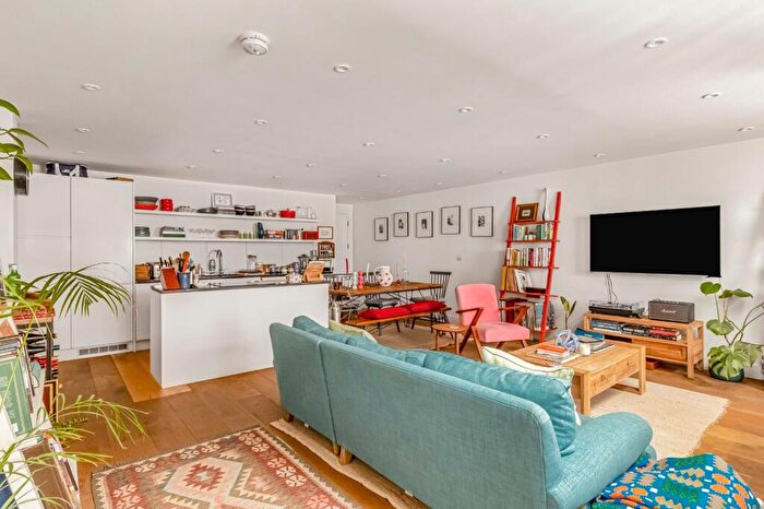 1 Bedroom Flat For Sale In Lisson Street, London, NW1