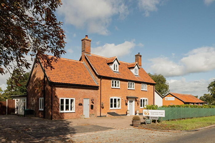 8 Bedroom Detached House For Sale In Norwich Road, Brome, Eye, IP23
