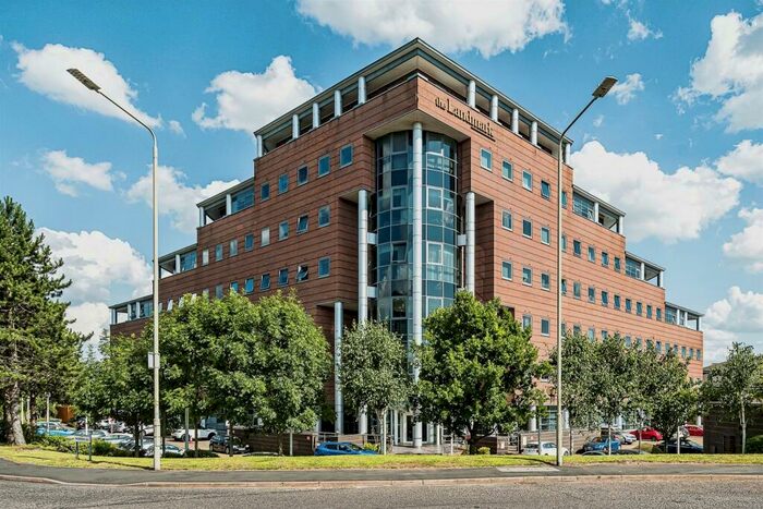 2 Bedroom Apartment For Sale In Waterfront West, Brierley Hill, DY5