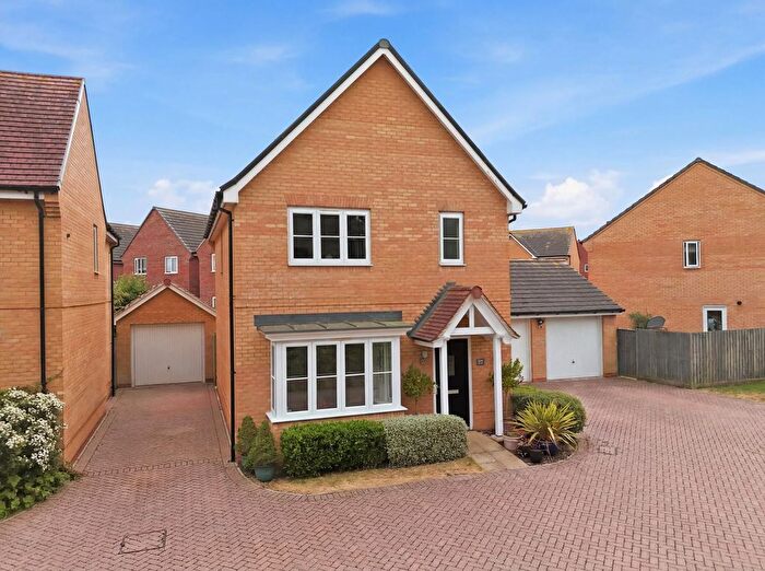 3 Bedroom Detached House For Sale In Beadon Way, Melton, IP12