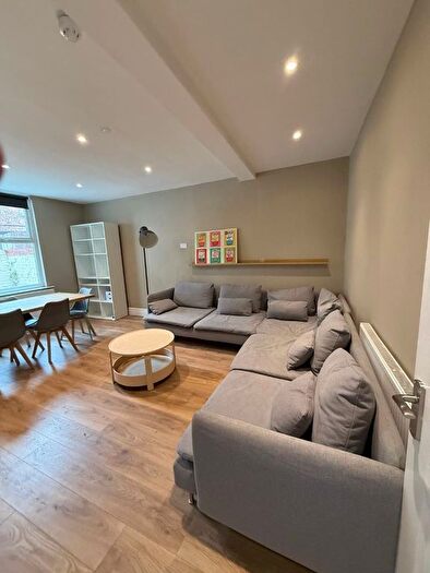 6 Bedroom Terraced House For Sale In Cretan Road, Liverpool, Merseyside, L15