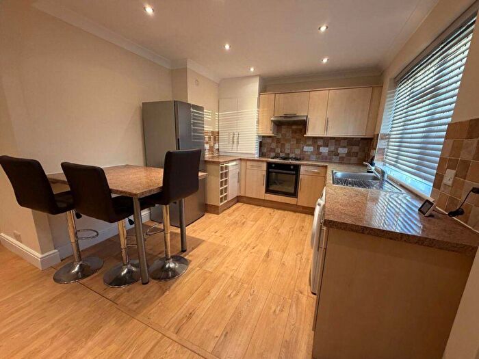 2 Bedroom Maisonette To Rent In Ascot, SL5