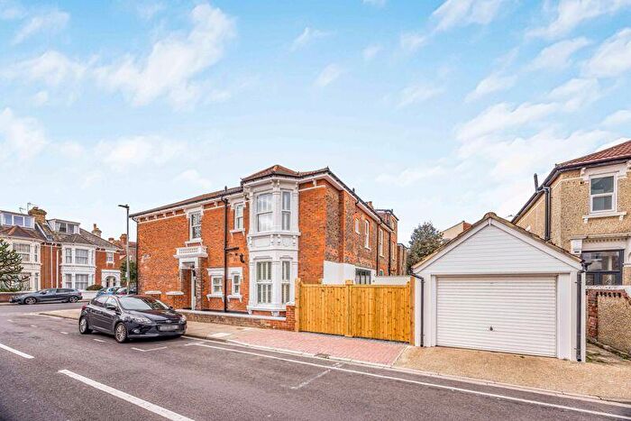 4 Bedroom End Of Terrace House For Sale In Festing Grove, Southsea, PO4