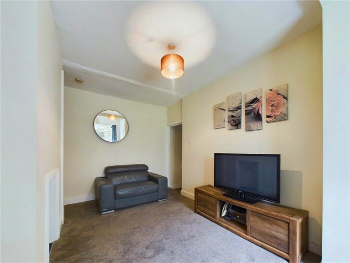 1 Bedroom Flat For Sale In Ash Grove, London, SE20