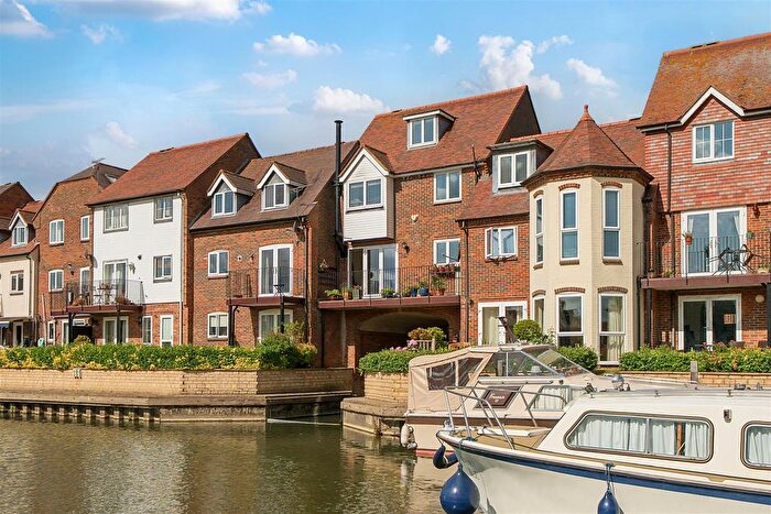 4 Bedroom Terraced House For Sale In West Quay, Abingdon, OX14