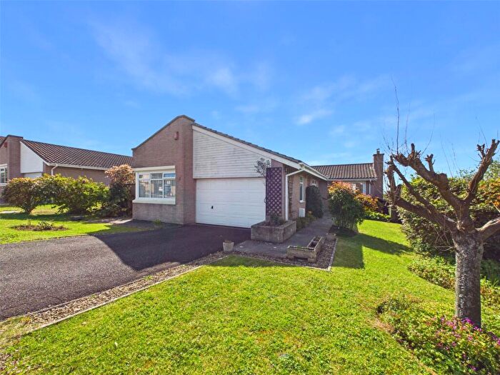 3 Bedroom Bungalow For Sale In Southridge Heights, Bleadon Hill, Weston-super-Mare, North Somerset, BS24