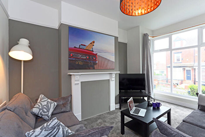 5 Bedroom House To Rent In Grimthorpe Terrace, Leeds, LS6