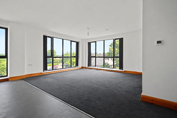 2 Bedroom Apartment To Rent In Stanhope Road, Kingsthorpe, NN2