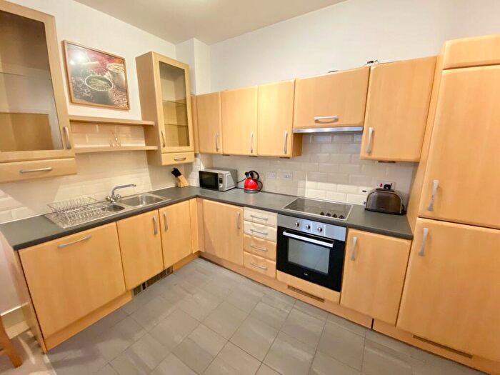 3 Bedroom Apartment To Rent In Alexandra House, Rutland Street, Leicester, LE1