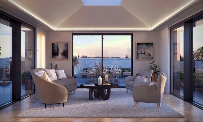 3 Bedroom Flat To Rent In Kensington Gardens Square, London, W2