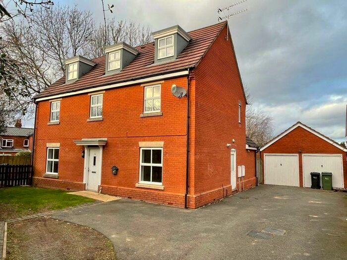 5 Bedroom Detached House For Sale In Thoresby Drive, Hereford, HR2