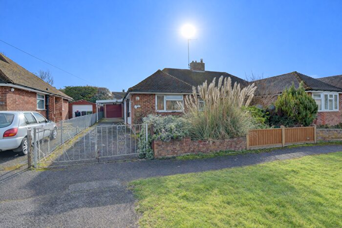 3 Bedroom Bungalow For Sale In Berryfield Road, Princes Risborough, Buckinghamshire, HP27