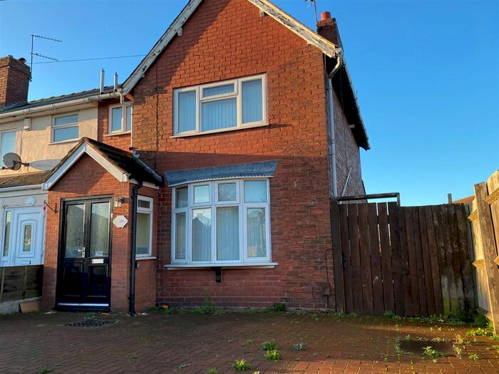 Houses to rent near Bloxwich Station