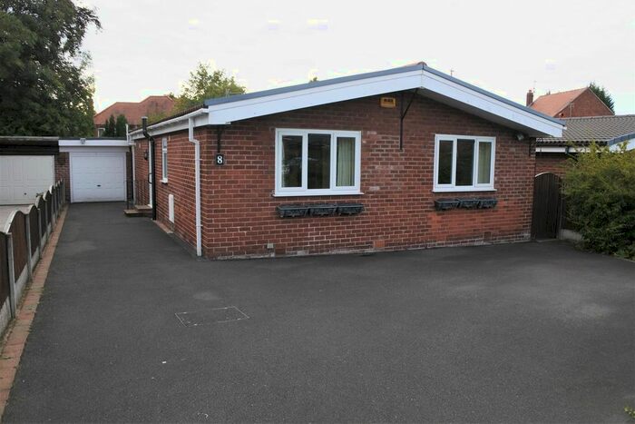 3 Bedroom Detached Bungalow To Rent In Daylesford Crescent, Cheadle, SK8