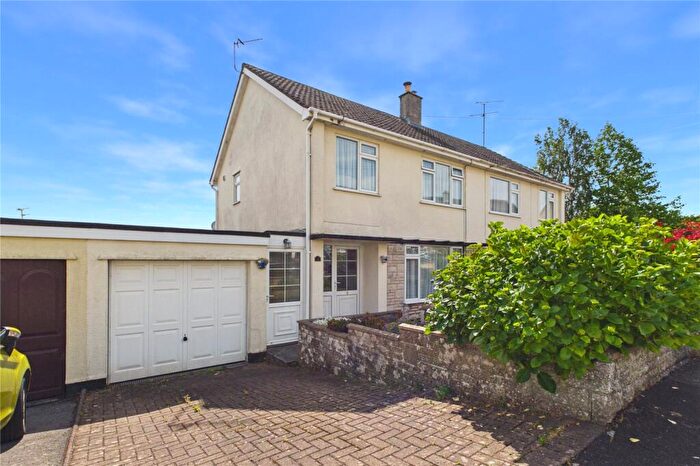3 Bedroom Semi Detached House For Sale In Pinewood Avenue, Midsomer Norton, Radstock, Somerset, BA3