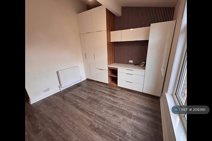 1 Bedroom Flat To Rent In Victoria Street, Denton, Manchester, M34