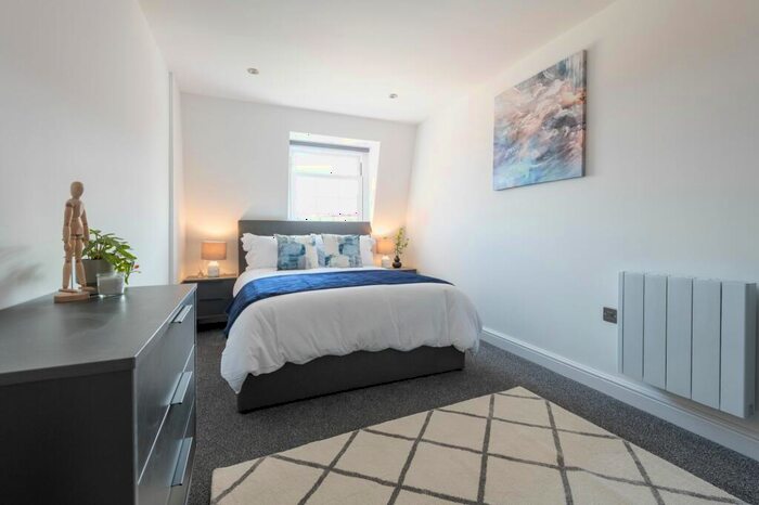 1 Bedroom Apartment To Rent In Flat, Bridgegate Residence, DN22