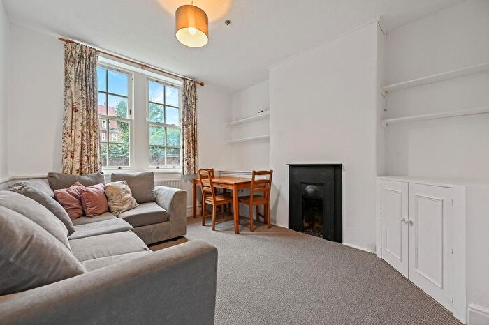 2 Bedroom Flat To Rent In Fulham Palace Road, London, W6
