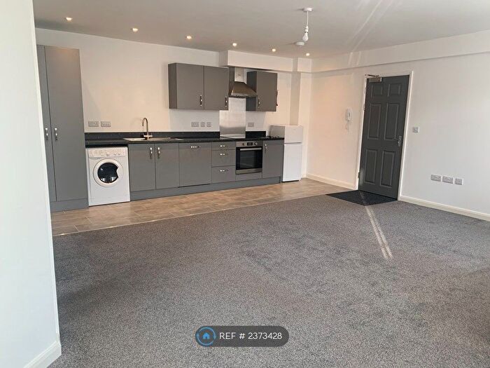 1 Bedroom Flat To Rent In School Street, Church Gresley, Swadlincote, DE11