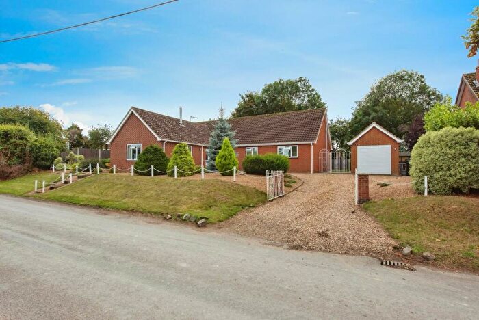 4 Bedroom Detached Bungalow For Sale In Thornham Road, Methwold, IP26