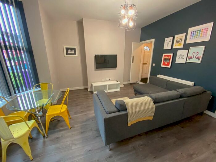 5 Bedroom House To Rent In Stanley Street, L7